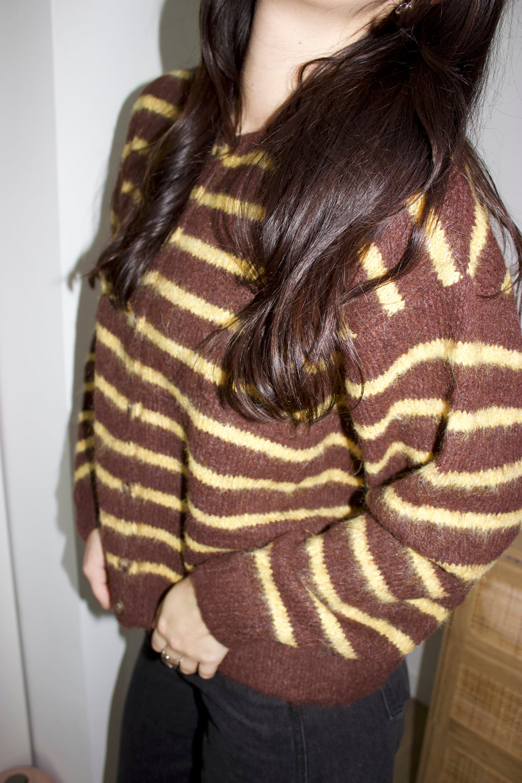 pull cardigan gilet rayé jaune et marron taille unique avec 10% de laine